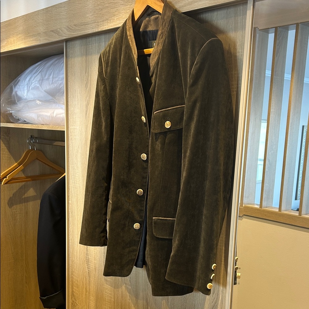 Men's Brown Performance Jacket